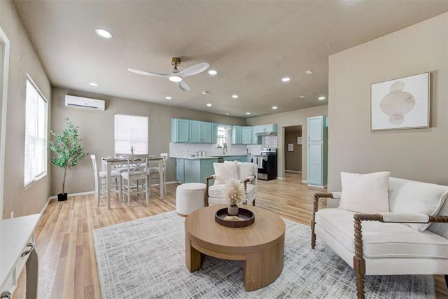 414 E Perkins Avenue, Guthrie, OK 73044