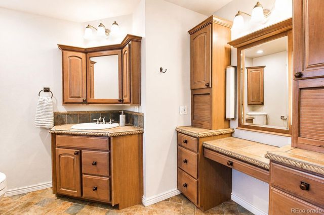 145 Dudley Street, Lakewood, CO 80226