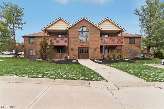 8615 Scenicview Drive, Broadview Heights, OH 44147