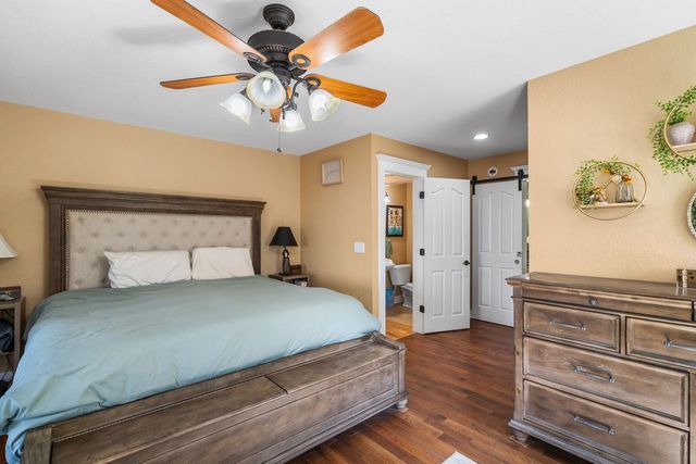 961 S Brooks Cove Road S, Hayesville, NC 28904