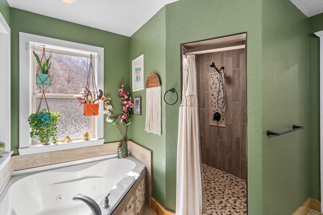 961 S Brooks Cove Road S, Hayesville, NC 28904