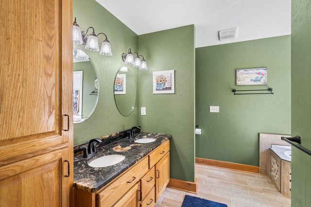 961 S Brooks Cove Road S, Hayesville, NC 28904