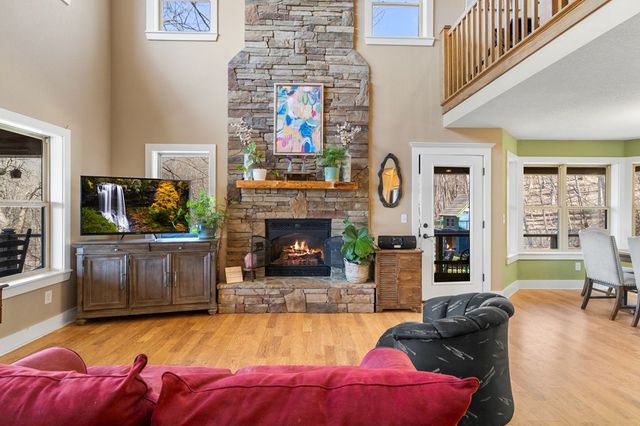 961 S Brooks Cove Road S, Hayesville, NC 28904