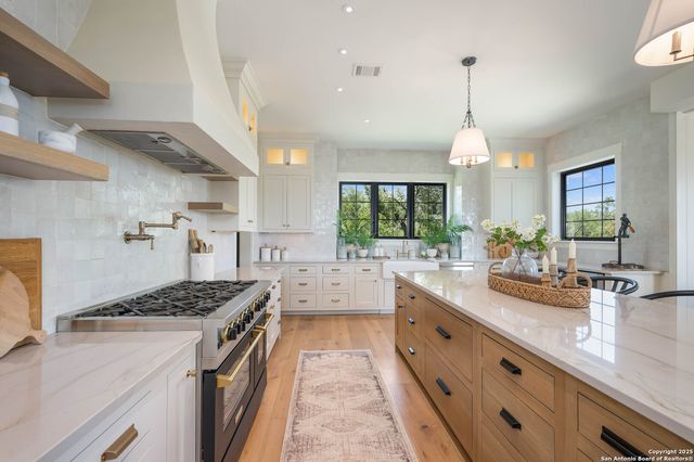 324 Ridge Pt, Spring Branch, TX 78070