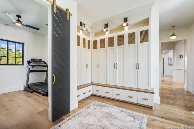 324 Ridge Pt, Spring Branch, TX 78070