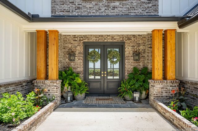 324 Ridge Pt, Spring Branch, TX 78070