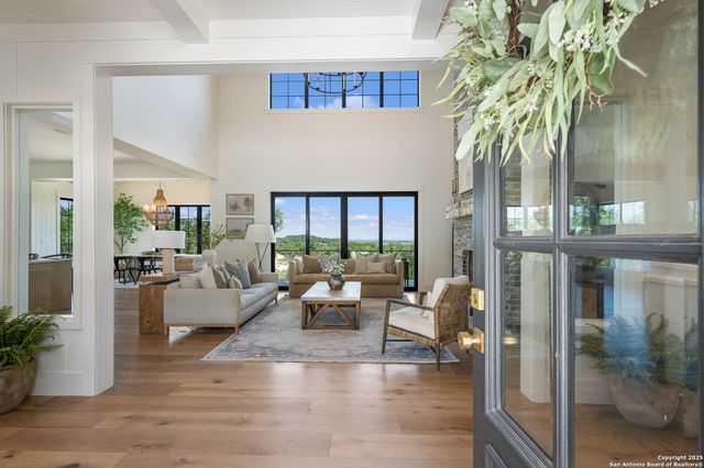 324 Ridge Pt, Spring Branch, TX 78070