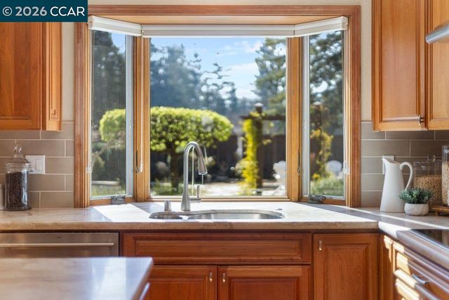 515 La Mancha Ct, Danville, CA 94526