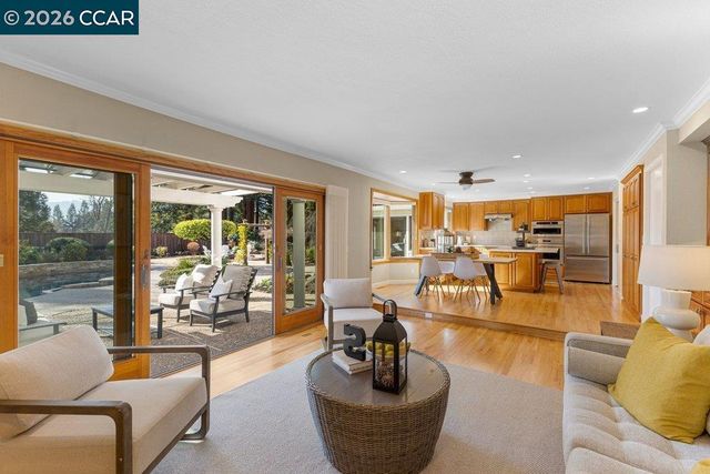 515 La Mancha Ct, Danville, CA 94526