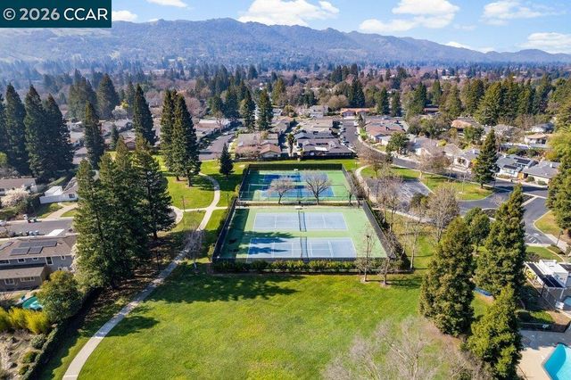 515 La Mancha Ct, Danville, CA 94526