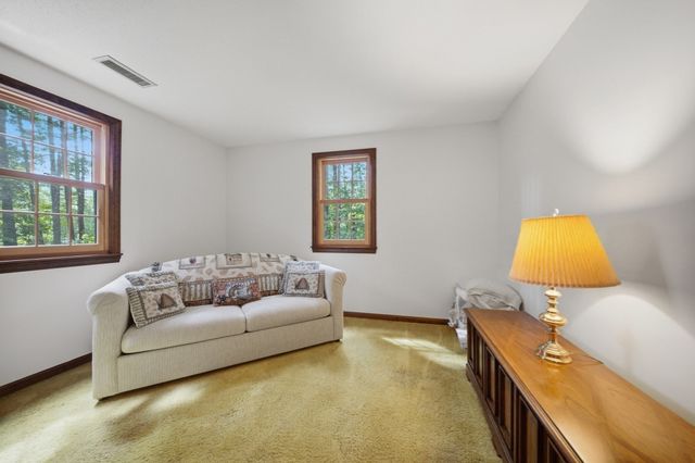 15 East St 17A, Pepperell, MA 01463