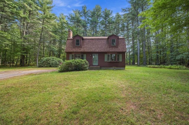 15 East St 17A, Pepperell, MA 01463