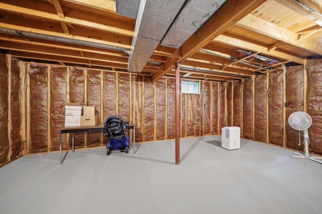 15 East St 17A, Pepperell, MA 01463