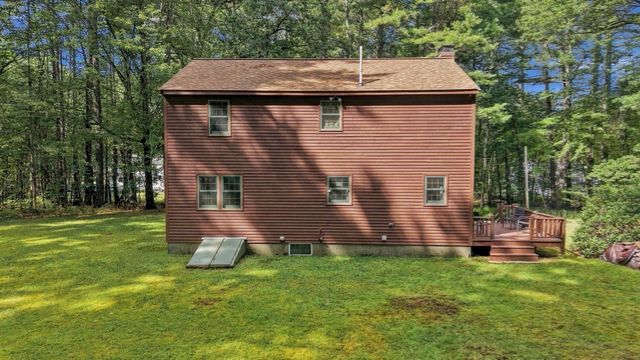 15 East St 17A, Pepperell, MA 01463