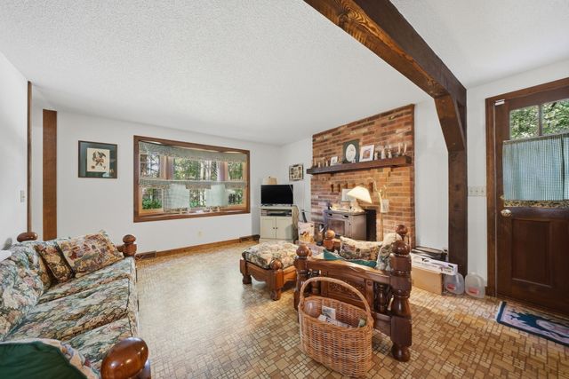 15 East St 17A, Pepperell, MA 01463