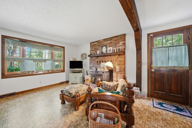 15 East St 17A, Pepperell, MA 01463