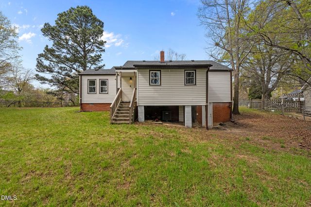 2124 Textile Drive, Greensboro, NC 27405