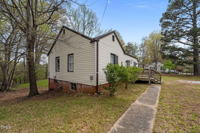 2124 Textile Drive, Greensboro, NC 27405