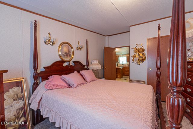 1835 SW Circle Drive, Cleveland, TN 37311