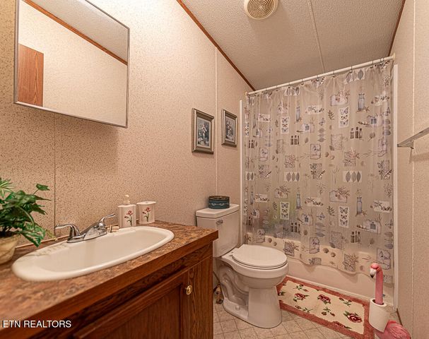 1835 SW Circle Drive, Cleveland, TN 37311