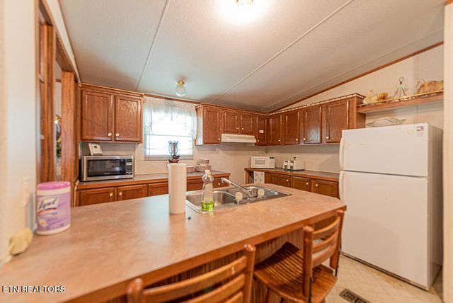 1835 SW Circle Drive, Cleveland, TN 37311