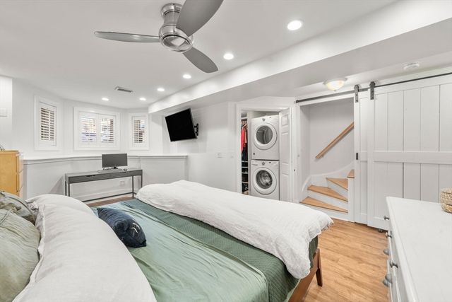 691 East 8th Street 1, Boston, MA 02127