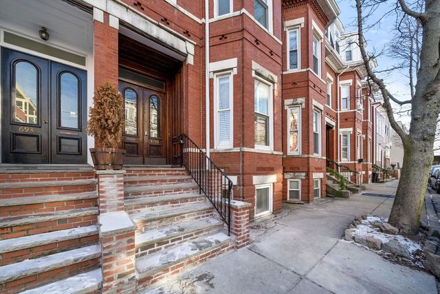 691 East 8th Street 1, Boston, MA 02127