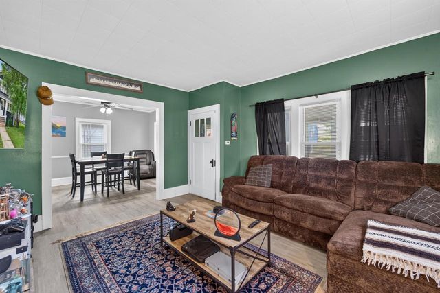 6903 27th AVENUE, Kenosha, WI 53143