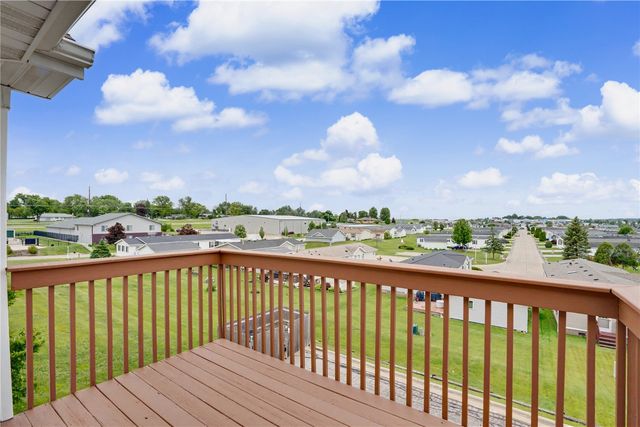 5575 Kacena Ave 6, Marion, IA 52302