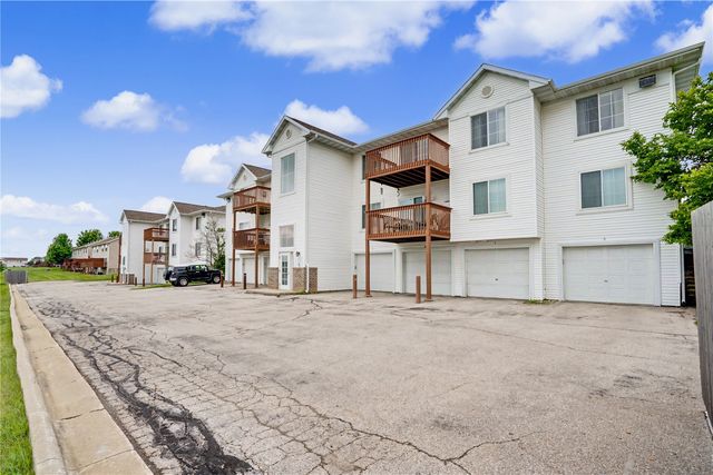 5575 Kacena Ave 6, Marion, IA 52302