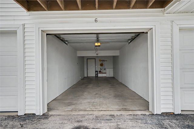 5575 Kacena Ave 6, Marion, IA 52302
