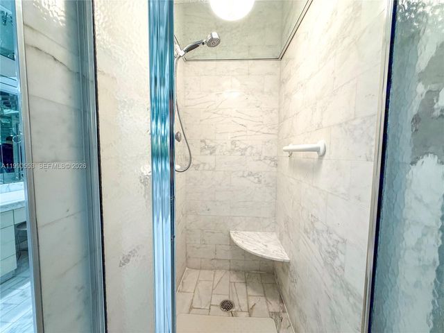 19707 Turnberry Way 9D, Aventura, FL 33180