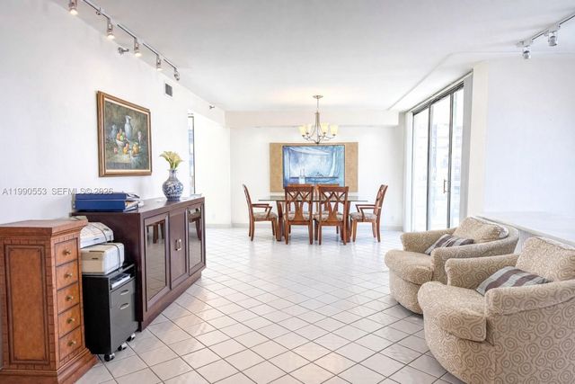 19707 Turnberry Way 9D, Aventura, FL 33180