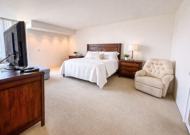 19707 Turnberry Way 9D, Aventura, FL 33180