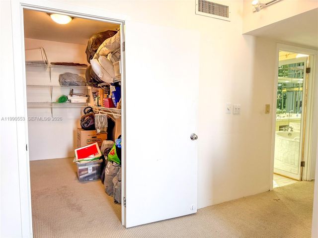 19707 Turnberry Way 9D, Aventura, FL 33180