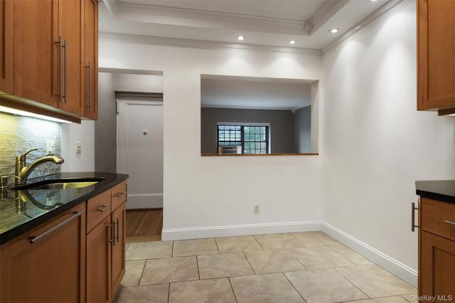 1444 Boston Post Road 2G, Larchmont, NY 10538