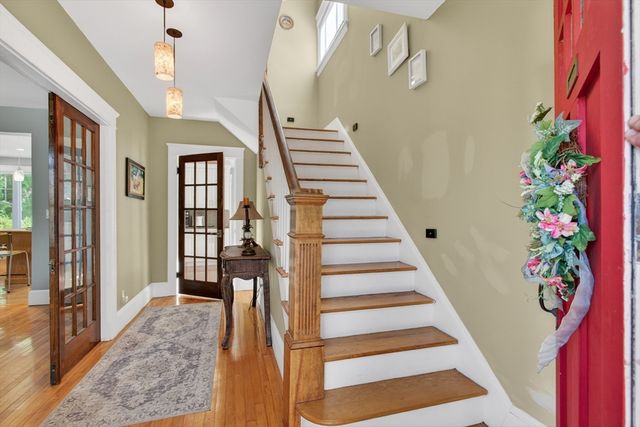 962 Pleasant St, Worcester, MA 01602