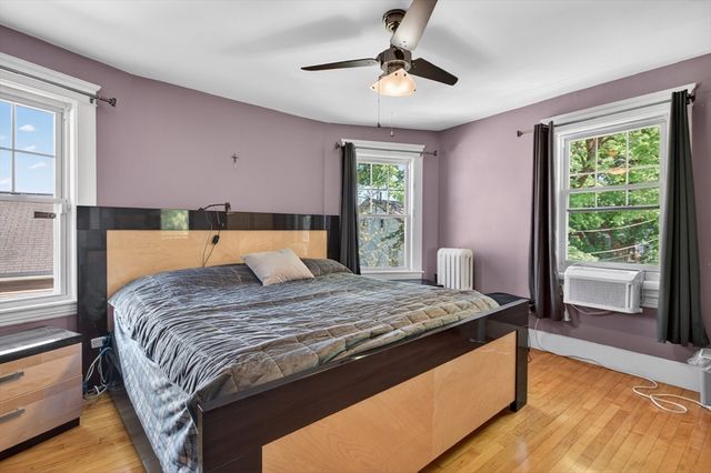 962 Pleasant St, Worcester, MA 01602