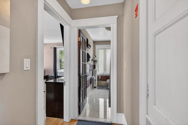 962 Pleasant St, Worcester, MA 01602
