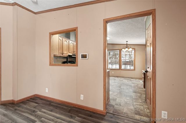 215 Miller Avenue, Sellersburg, IN 47172