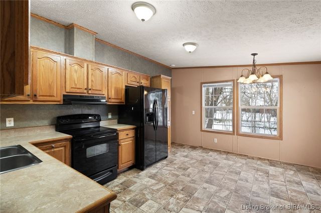 215 Miller Avenue, Sellersburg, IN 47172