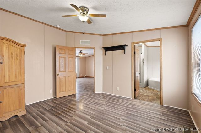 215 Miller Avenue, Sellersburg, IN 47172