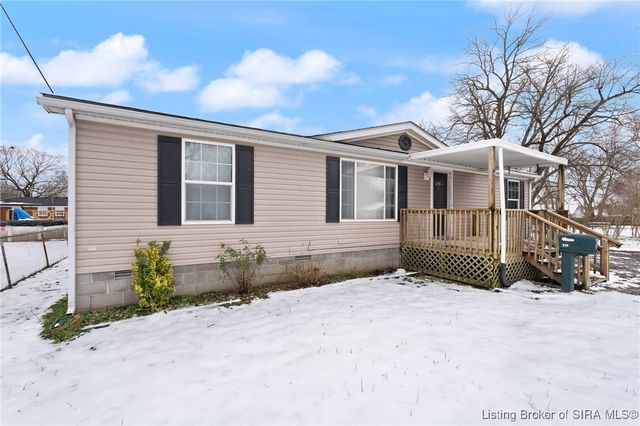 215 Miller Avenue, Sellersburg, IN 47172