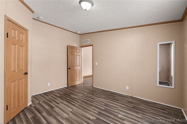 215 Miller Avenue, Sellersburg, IN 47172