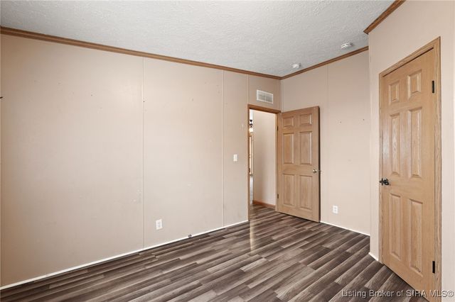 215 Miller Avenue, Sellersburg, IN 47172