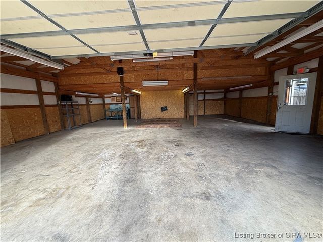 215 Miller Avenue, Sellersburg, IN 47172