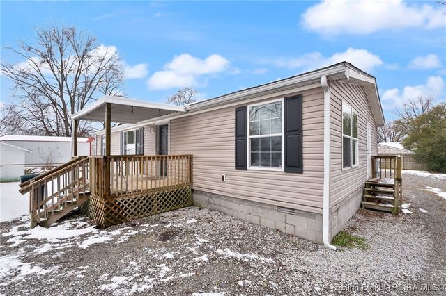 215 Miller Avenue, Sellersburg, IN 47172