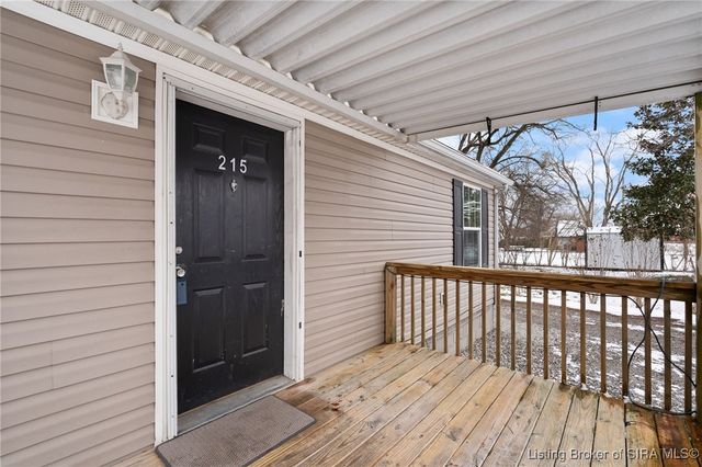 215 Miller Avenue, Sellersburg, IN 47172