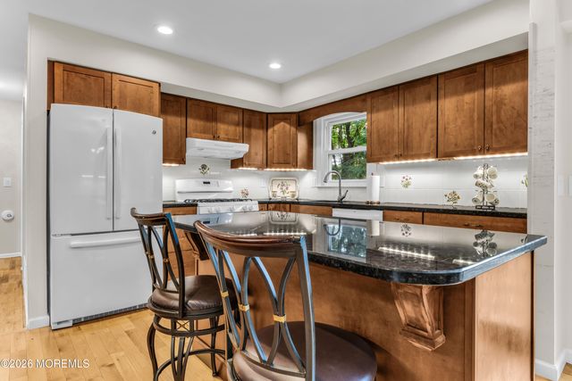 825 Knight Street, Toms River, NJ 08753