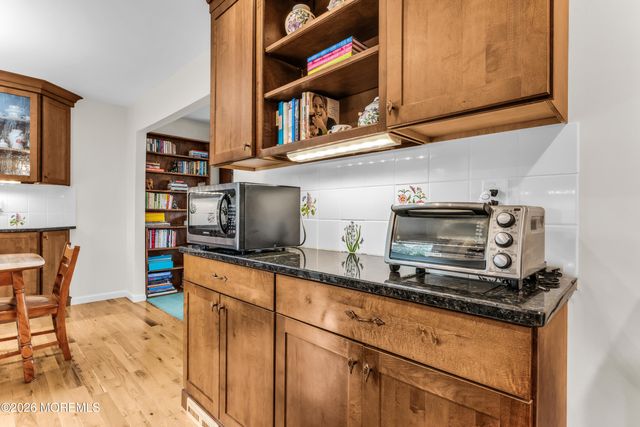 825 Knight Street, Toms River, NJ 08753